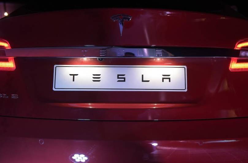Tesla Pushes Forward on Autonomous Driving
